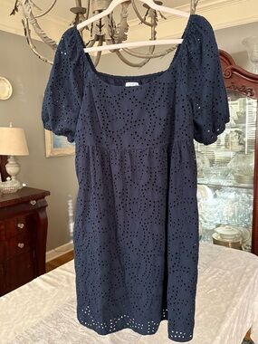 Eyelet Puff-Sleeve Navy Dress with side Pockets